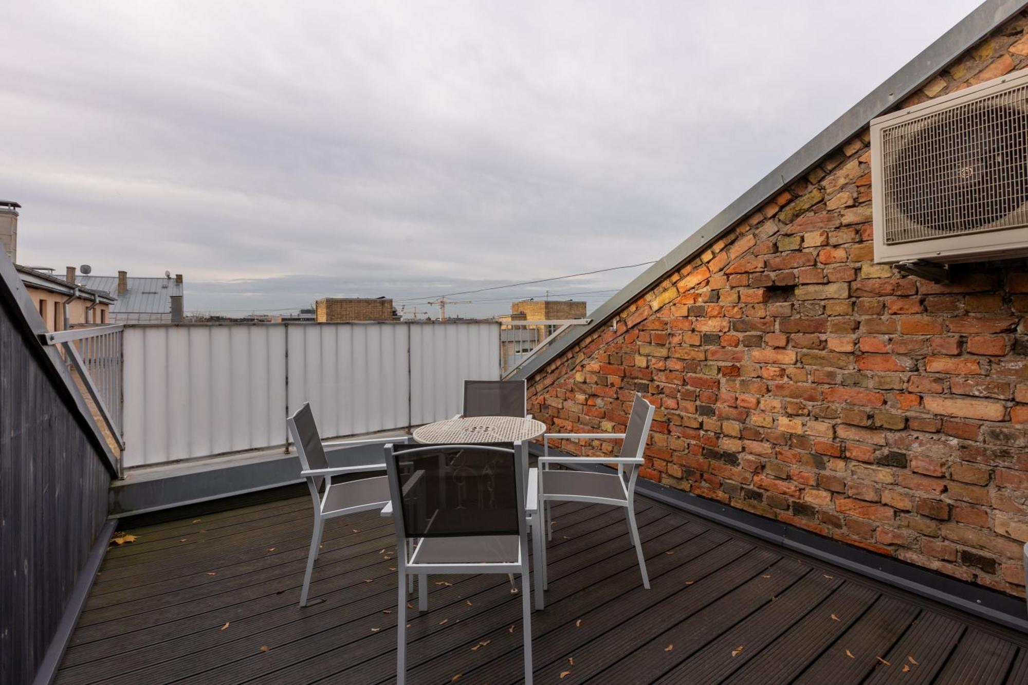 Penthouse Apartment With Terrace Ρίγα Εξωτερικό φωτογραφία