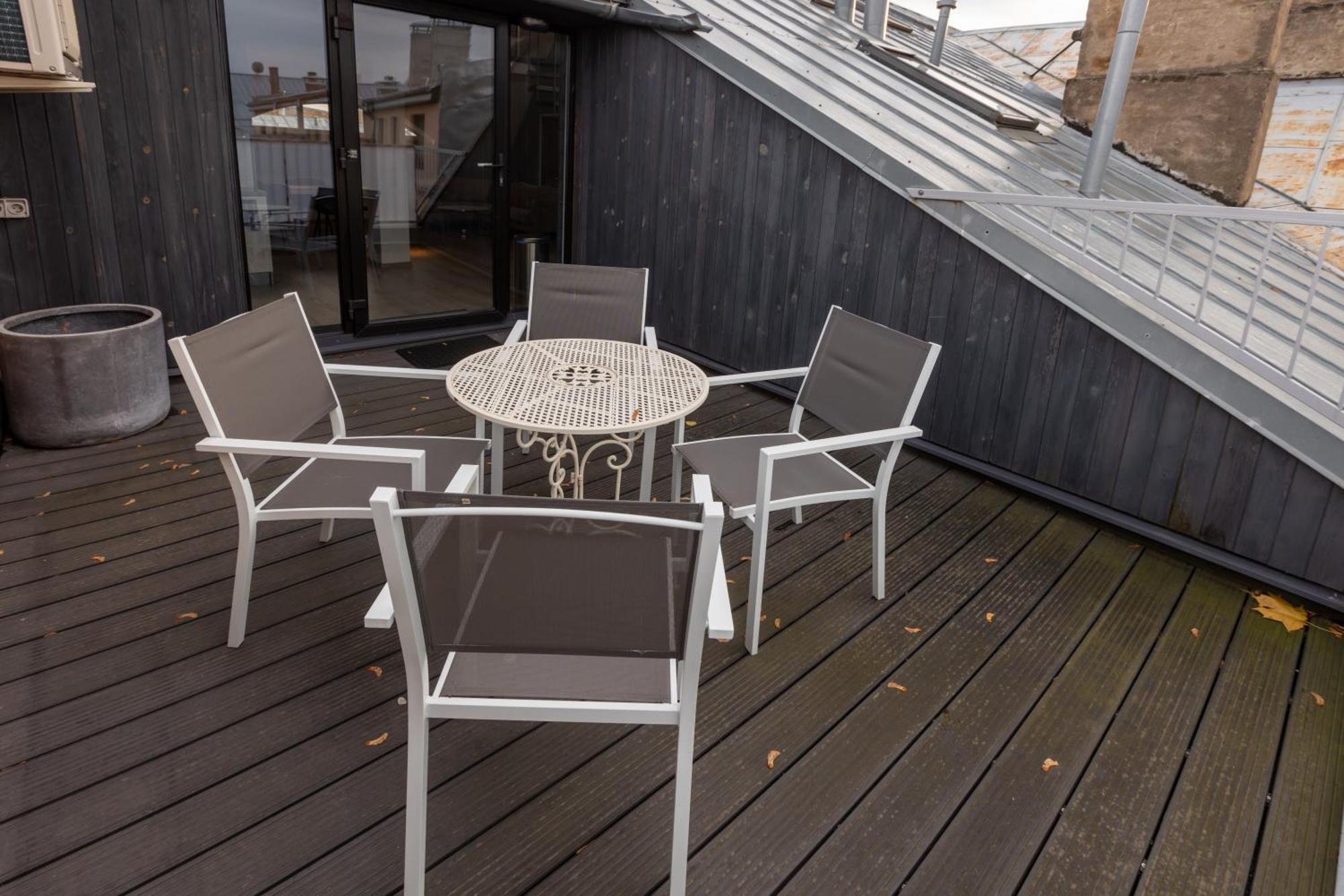 Penthouse Apartment With Terrace Ρίγα Εξωτερικό φωτογραφία