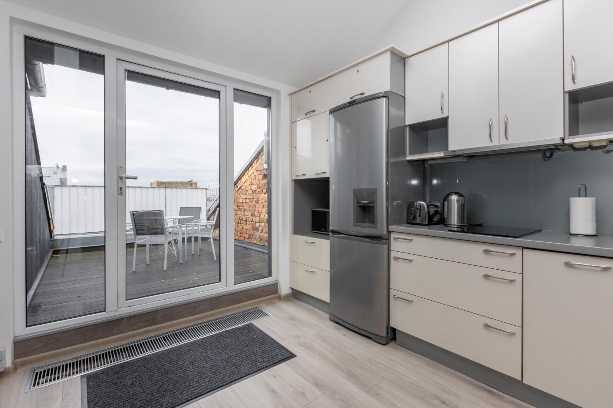 Penthouse Apartment With Terrace Ρίγα Εξωτερικό φωτογραφία
